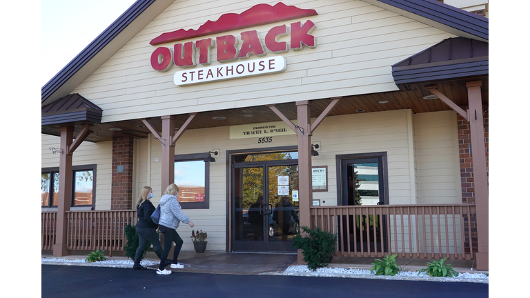 Outback Steakhouse Parent Bloomin' Brands Stock Dives Over Inflation Concerns