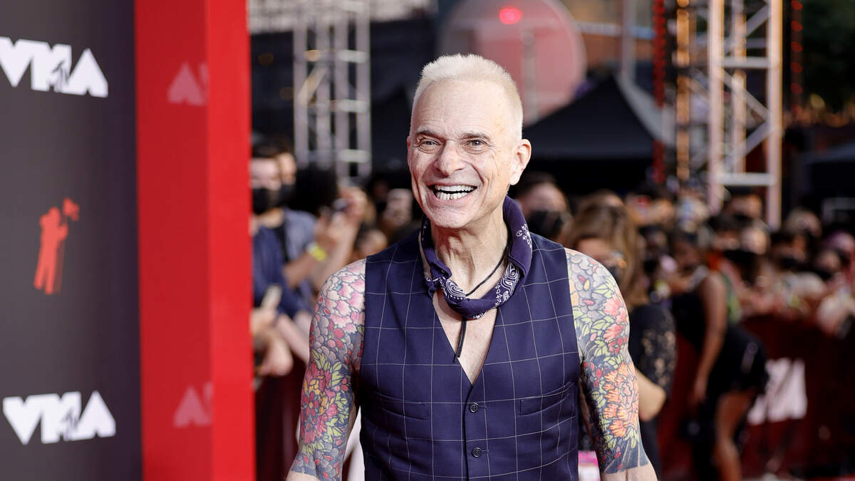 David Lee Roth released a Xmas song "Talking Christmas Blues" 94