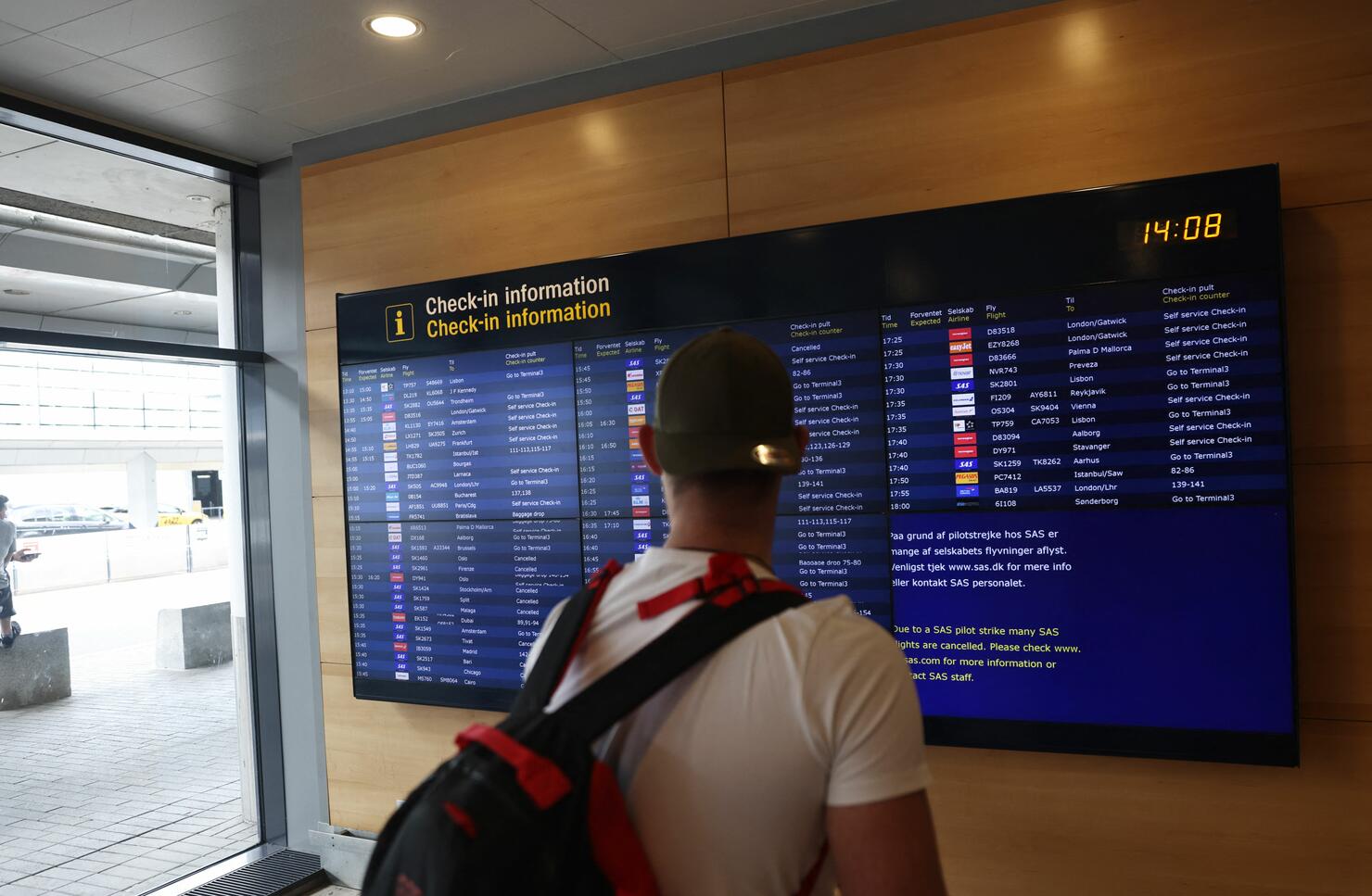 DENMARK-SWEDEN-NORWAY-AIRLINE-SAS-STRIKE-LABOUR