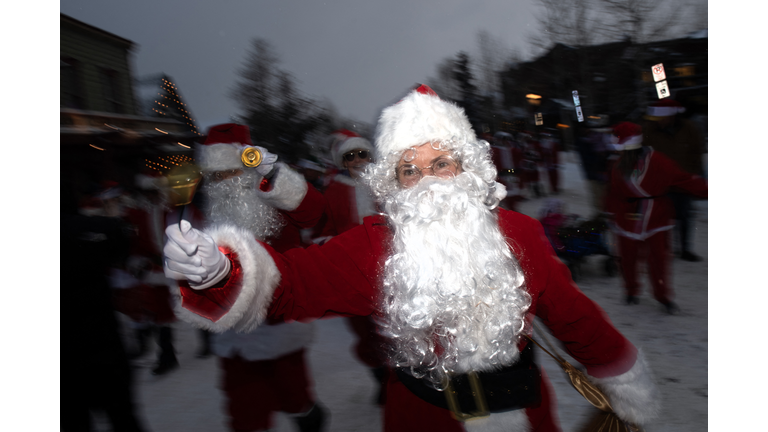 US-LIFESTYLE-RACE-SANTAS