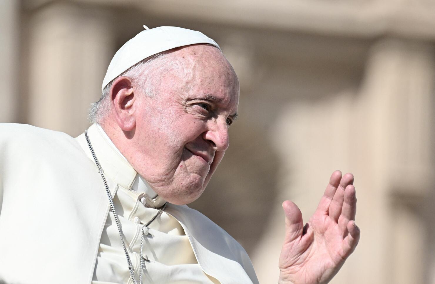 TOPSHOT-VATICAN-POPE-AUDIENCE