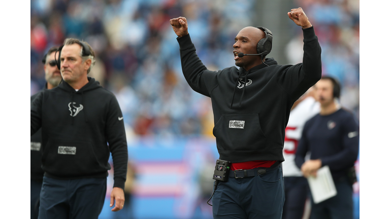 Houston Texans v Tennessee Titans