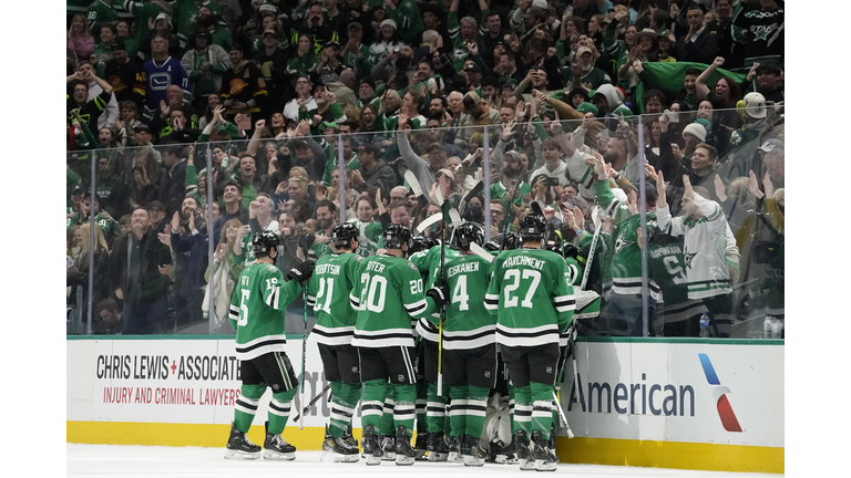 Vancouver Canucks v Dallas Stars