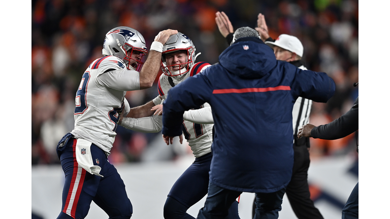 New England Patriots v Denver Broncos