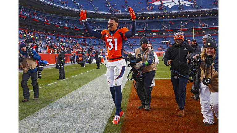 Kansas City Chiefs v Denver Broncos