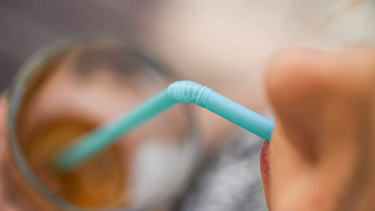 Anti-wrinkle straws: Do you get wrinkles from a straw? - Deseret News