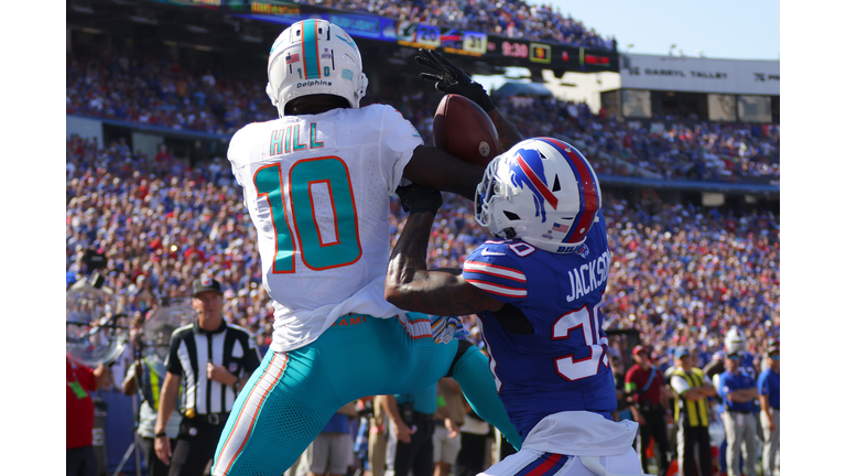 Miami Dolphins v Buffalo Bills