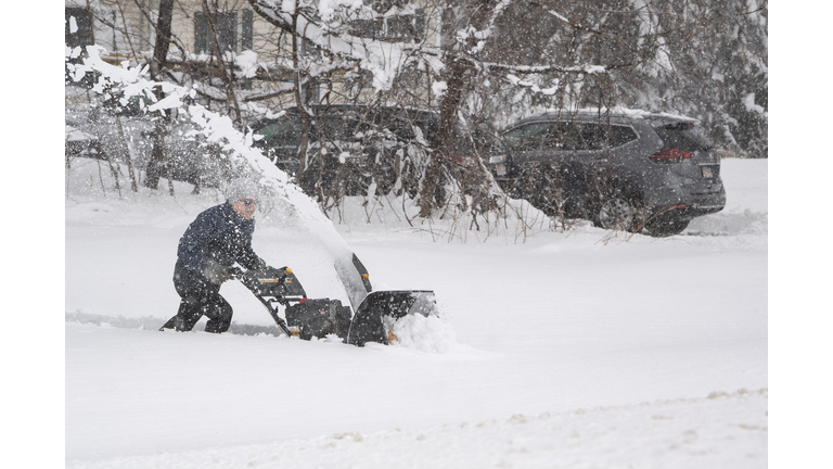 TOPSHOT-US-WEATHER-NOR'EASTER-STORM