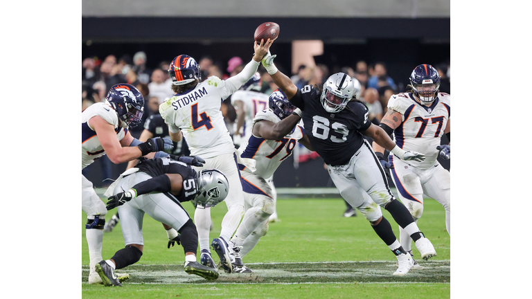 Denver Broncos v Las Vegas Raiders