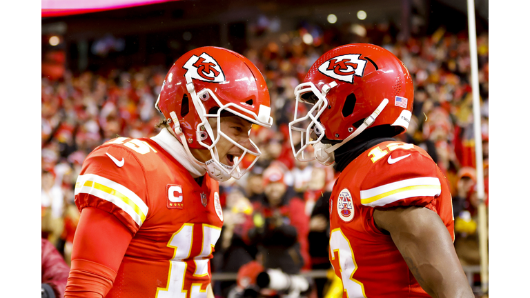 AFC Wild Card Playoffs - Pittsburgh Steelers v Kansas City Chiefs