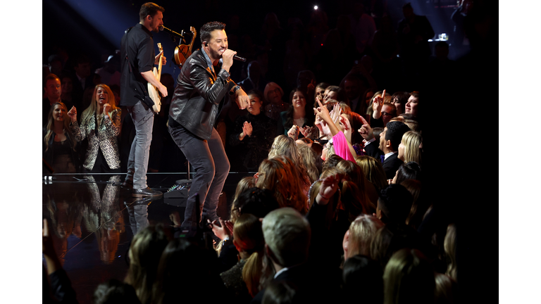 The 57th Annual CMA Awards - Show