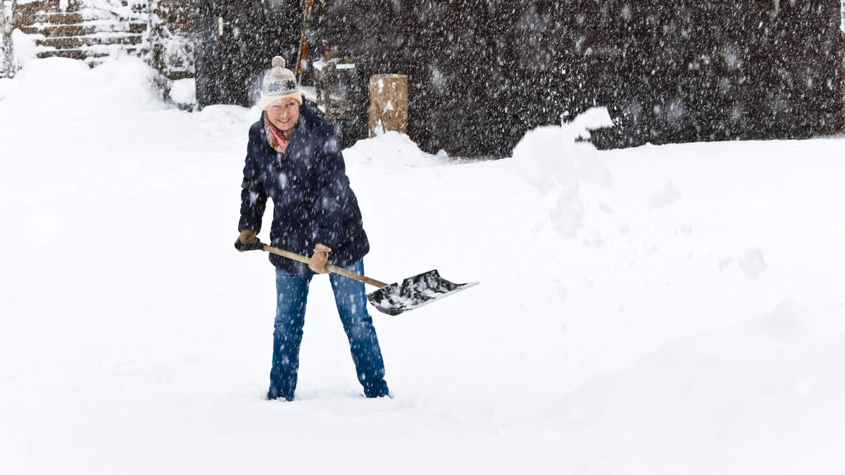 Pickle juice and cooking spray: Which snow and ice hacks actually