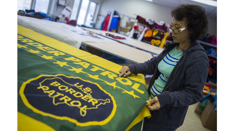 US-POLITICS-INAUGURATION-FLAG-PREP