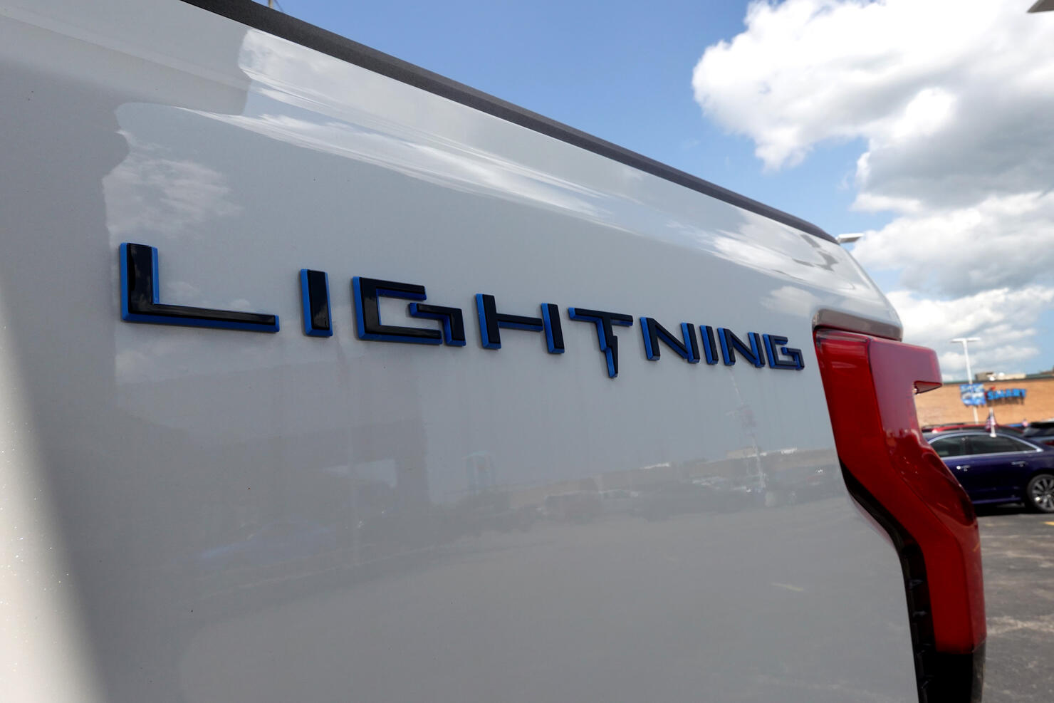 Ford Slashes Price On Its Electric F150 Lightning By $10,000