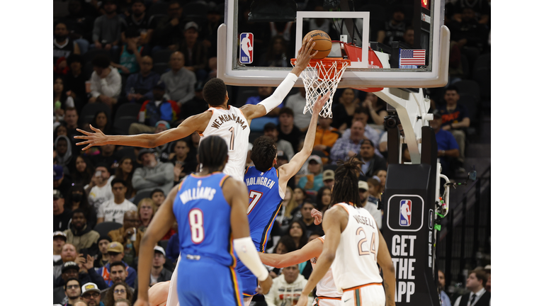 Oklahoma City Thunder  v San Antonio Spurs