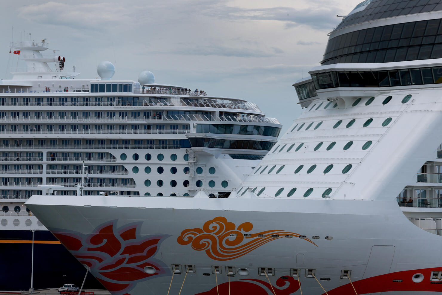 U.S. Cruise Ship Lines To Jettison COVID-19 Vaccination Requirement