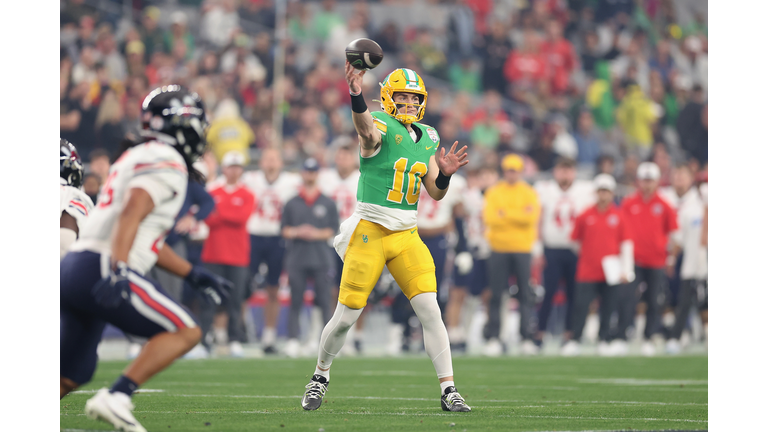 Vrbo Fiesta Bowl - Liberty v Oregon