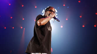 Travis Scott Paid A Janitor 5k To Start Raging During "Circus Maximus" Show