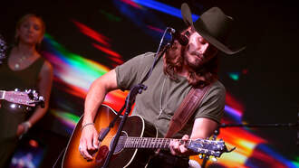 Warren Zeiders Latest Country Artist To Take A Tumble