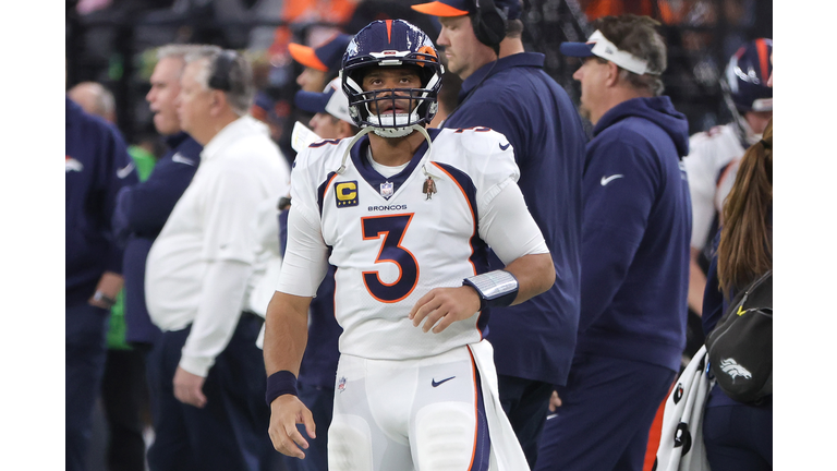 Denver Broncos v Las Vegas Raiders