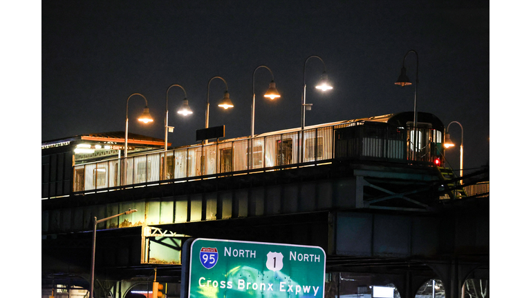 US-CRIME-SHOOTING-SUBWAY