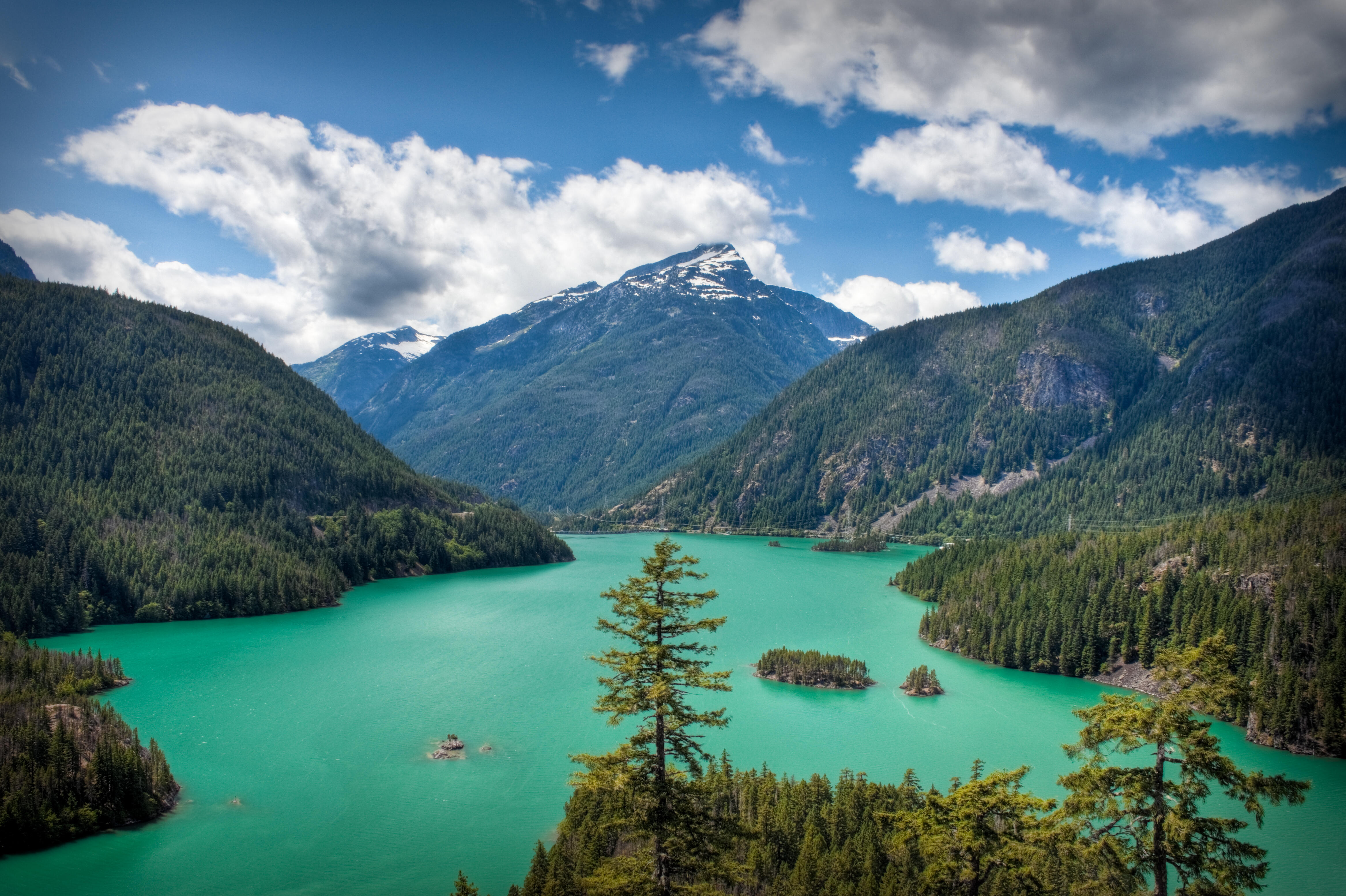 Washington State Has Two Of The Most Beautiful Lakes In The U.S