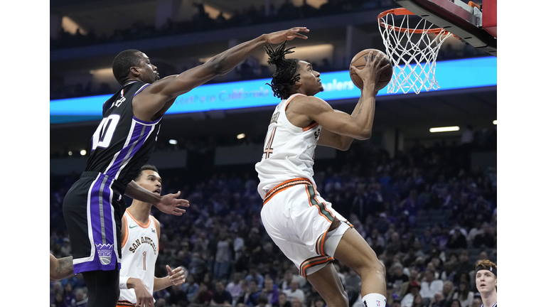 San Antonio Spurs v Sacramento Kings