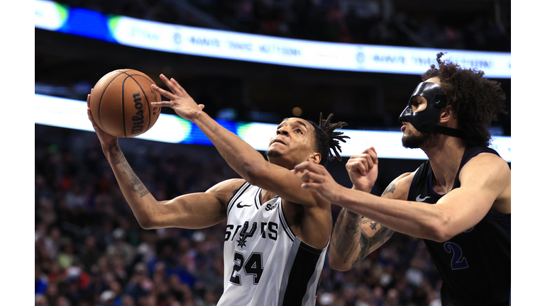 San Antonio Spurs v Dallas Mavericks