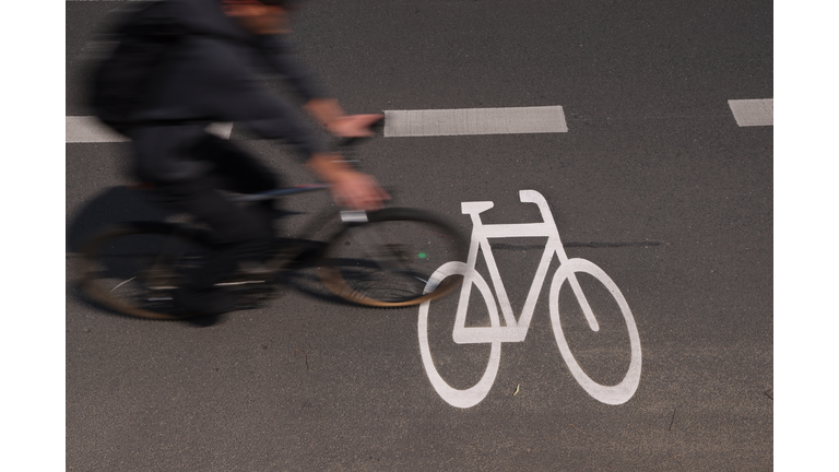 New Berlin City Government Puts Temporary Halt On New Bicycle Lanes