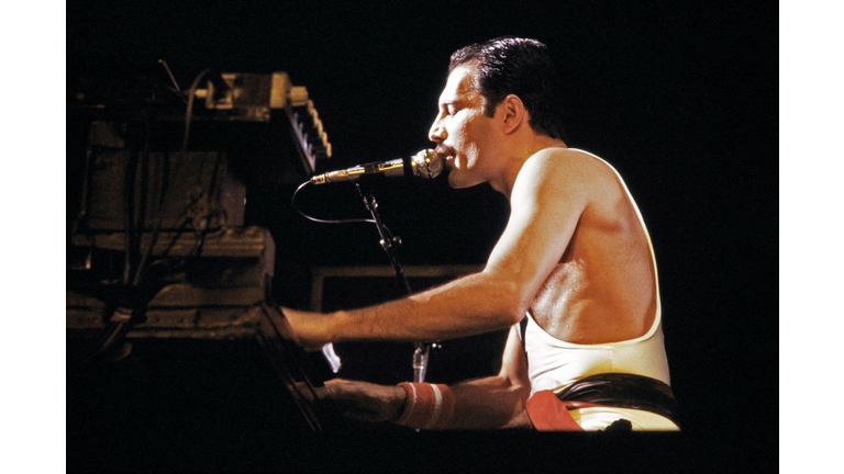 FRANCE-CONCERT-QUEEN-MERCURY