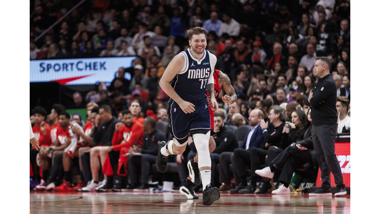 Dallas Mavericks v Toronto Raptors