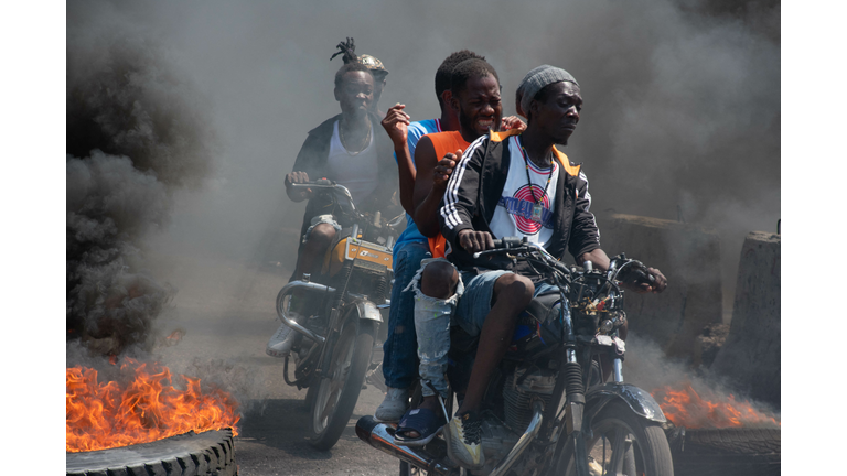 TOPSHOT-HAITI-POLITICS-UNREST-DEMONSTRATION