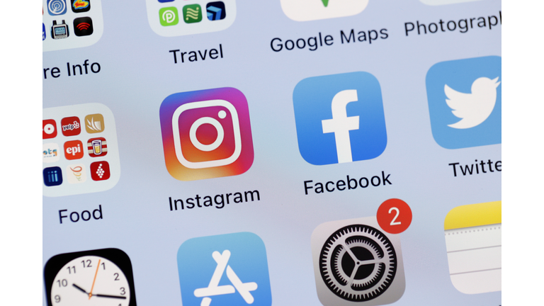 Facebook,Instagram And WhatsApp Experience Global Outage