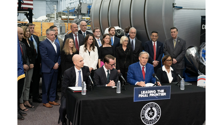 US-TEXAS-SPACE-ABBOTT