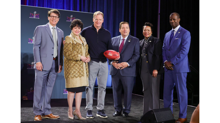 Super Bowl LVIII - Host Committee Handoff Press Conference