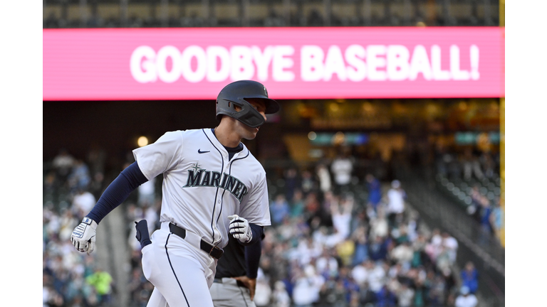 Cleveland Guardians v Seattle Mariners