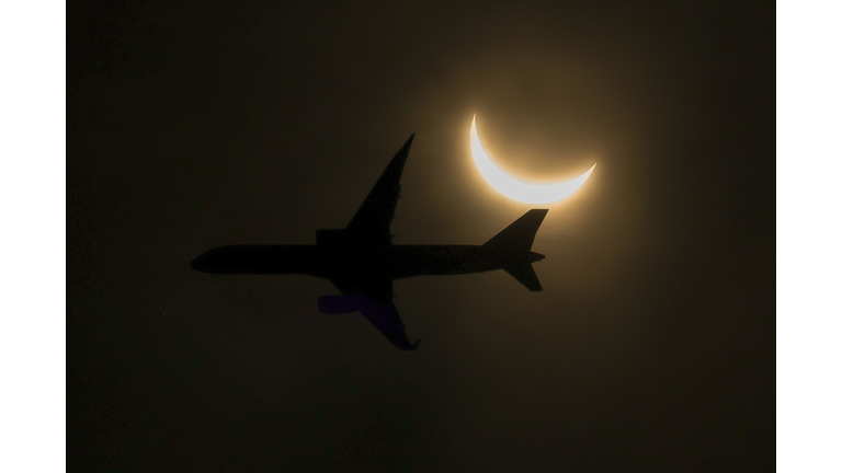 Total Solar Eclipse Stretches Across North America From Mexico To Canada