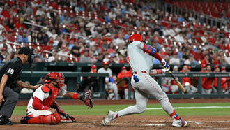 Marsh se prepara para una buena temporada 2024 al bate