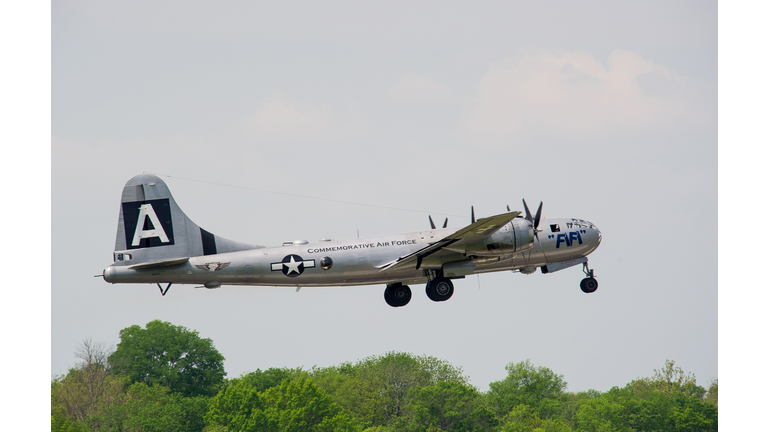 US-FEATURE-WW2-AIRCRAFT