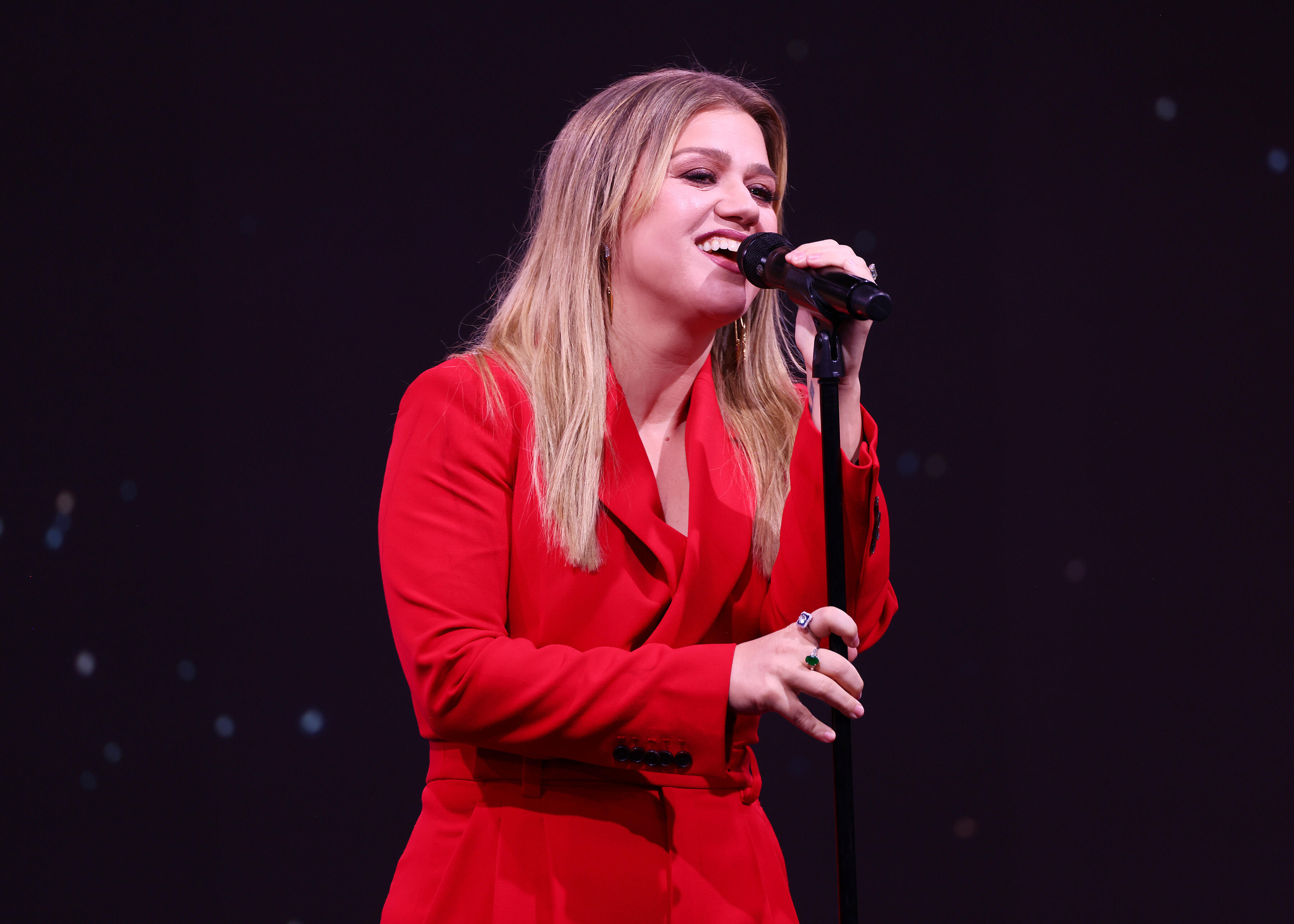 Ellen K's Quote Of The Day: Happy Birthday, Kelly Clarkson! | iHeart