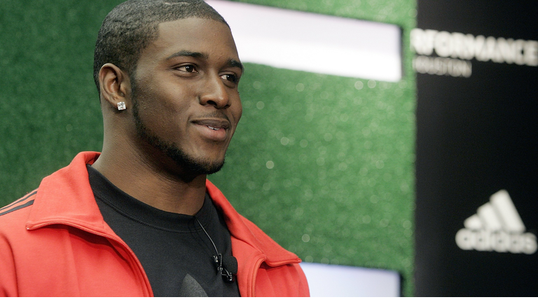 Reggie Bush Signs With Adidas