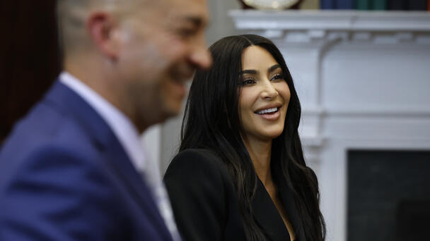 Kim K Talks about Criminal Justice with Vice President at the White House 