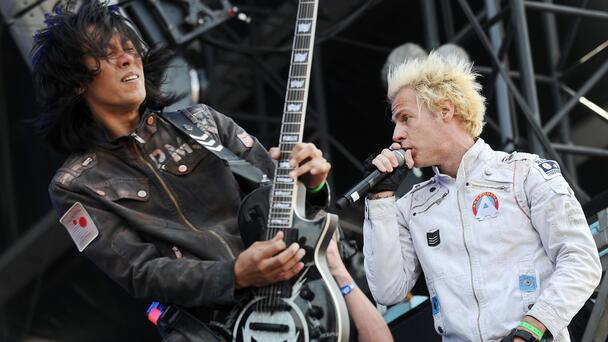 LISTEN: Powerman 5000 New Music "Dancing Like We're Dead"