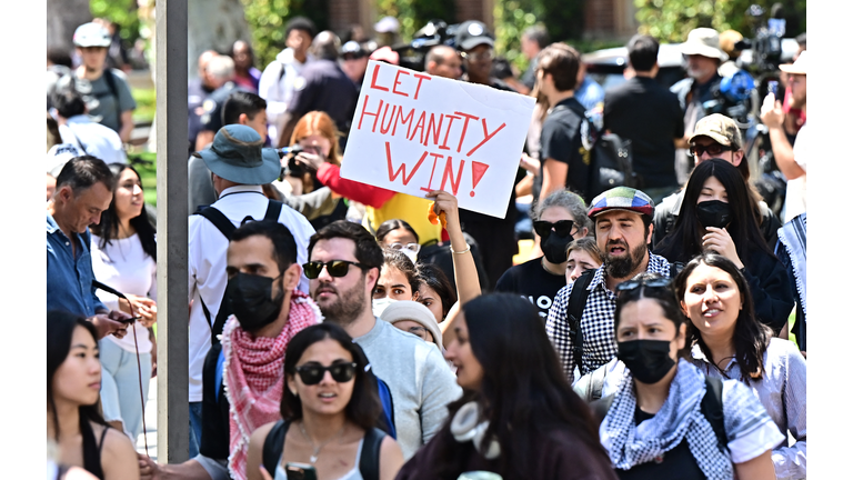 US-ISRAEL-PALESTINIAN-CONFLICT-EDUCATION-PROTEST-CALIFORNIA