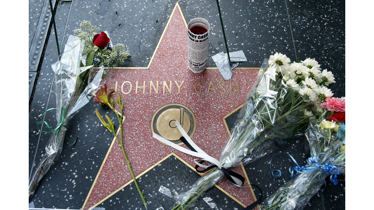 Country Music Legend Johnny Cash Dies