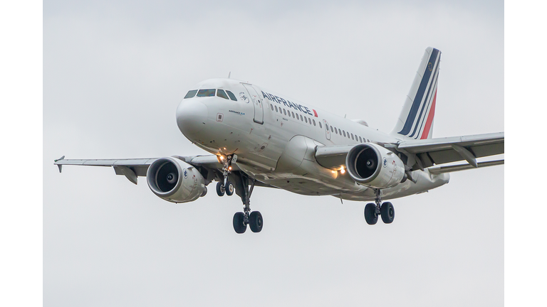 Airfrance plane landing