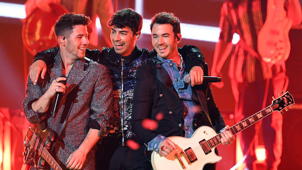 The Jonas Brothers Forced to Cancel Shows After Illness