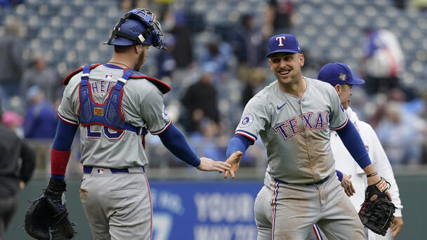 Rangers Come Back To Beat Royals In Extras