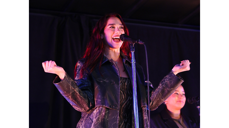 Dua Lipa Performs in Times Square At Surprise Pop-Up For Her New Album...