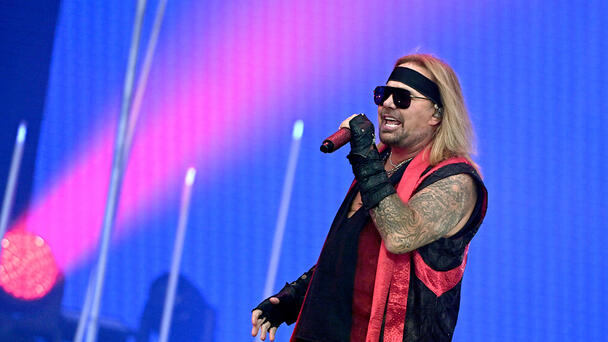  Vince Neil Faceplanted During Atlantic City Concert